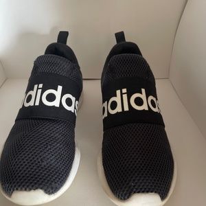 Adidas Men’s size 9
